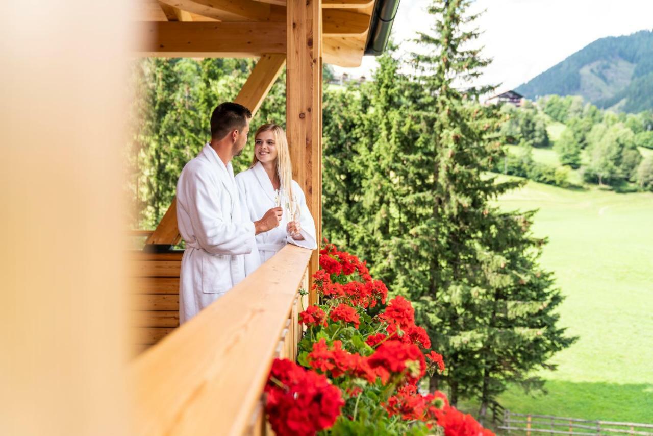 Hotel Trattlerhof Bad Kleinkirchheim Ngoại thất bức ảnh